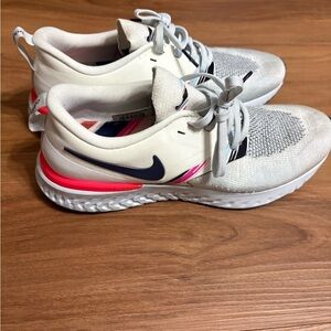 Nike Women's Cream and Pink Athletic Shoes